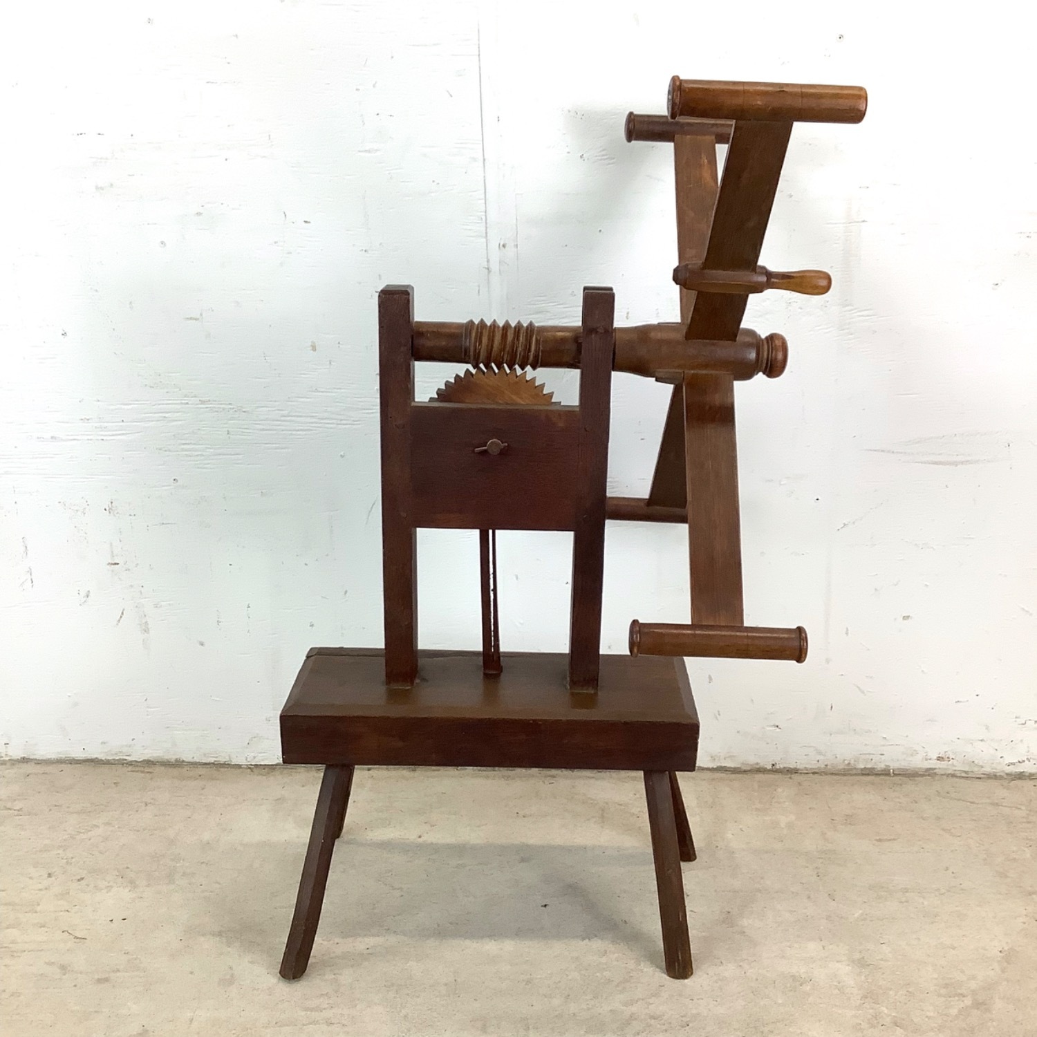 Rustic Farmhouse Yarn Winding Wheel Decor - image-2