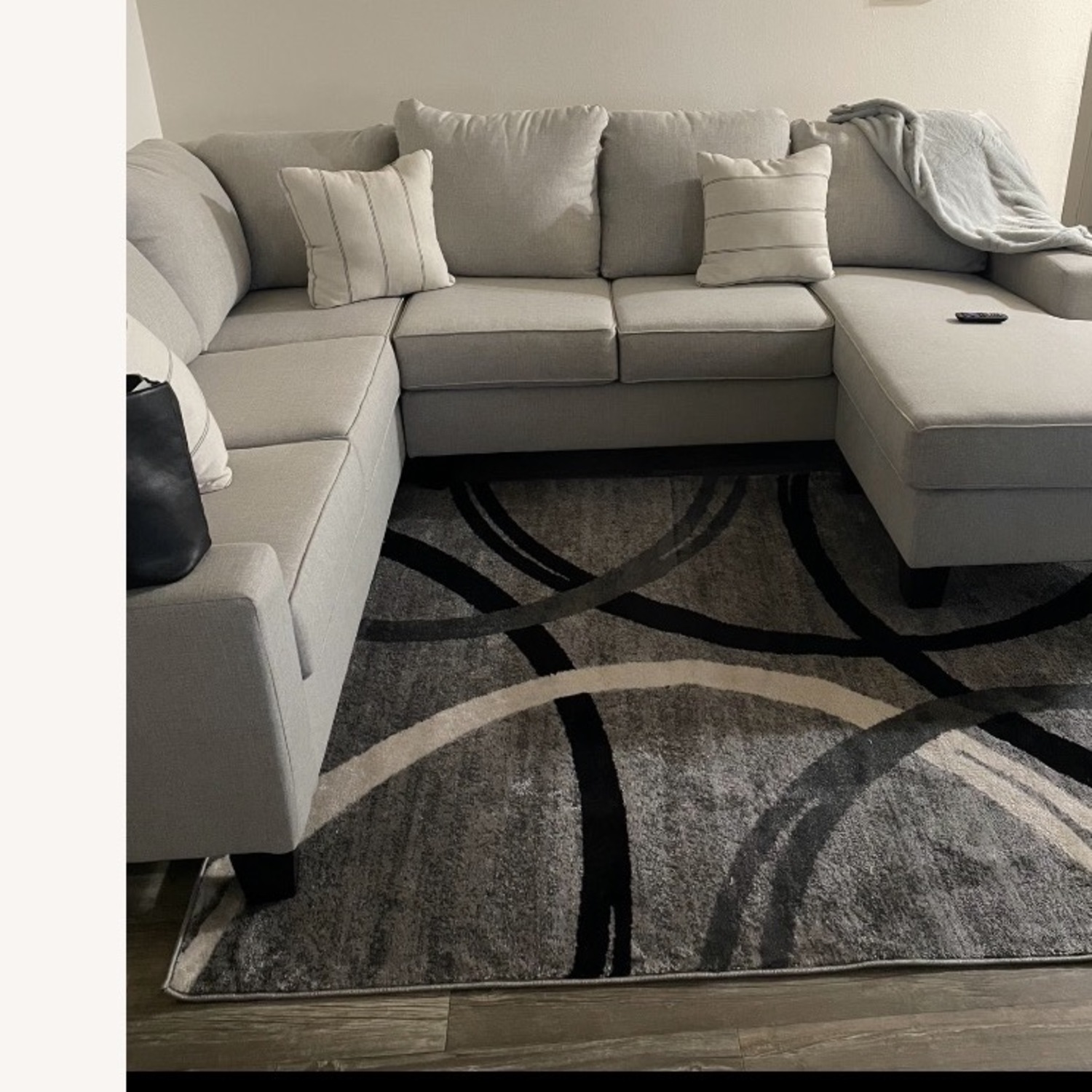 Lucy Tux Sofa Chaise Sectional in Splash Linen - image-0