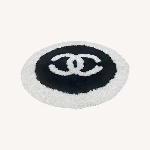 Used Contemporary Small Rugs for sale on AptDeco