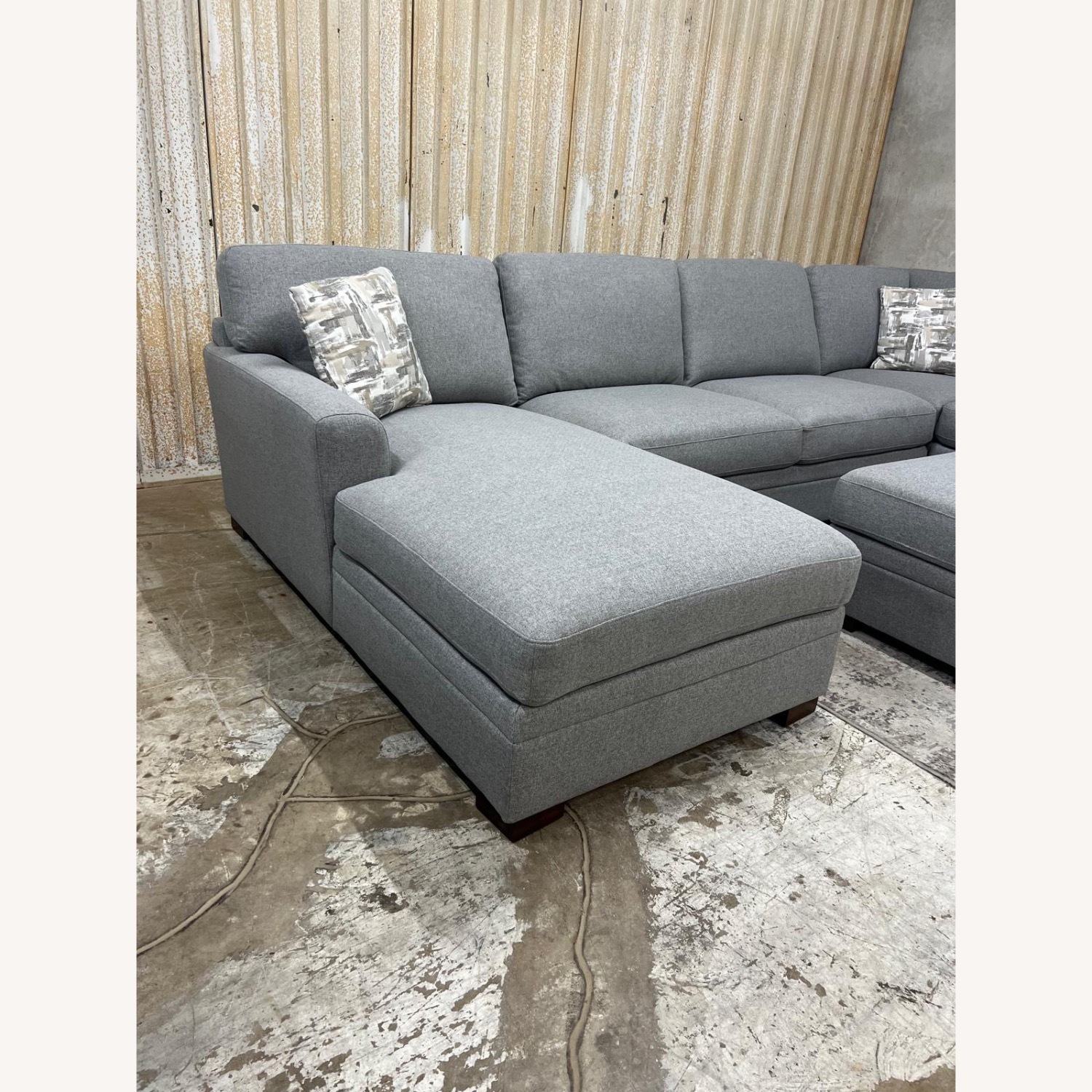 Thomasville Sectional 3 Piece with Ottoman - image-2