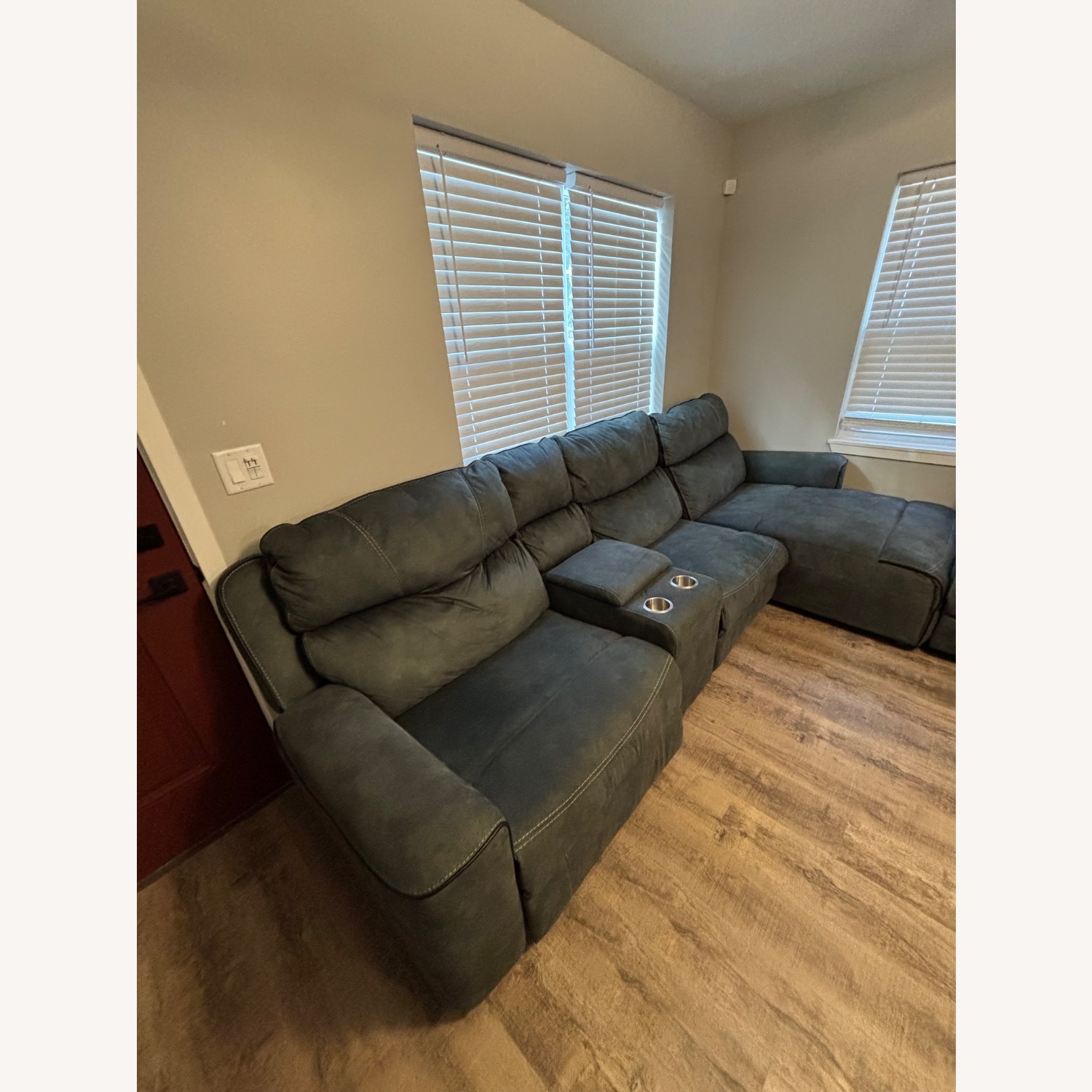 Ashley Furniture 3+ Piece Sectional - image-4