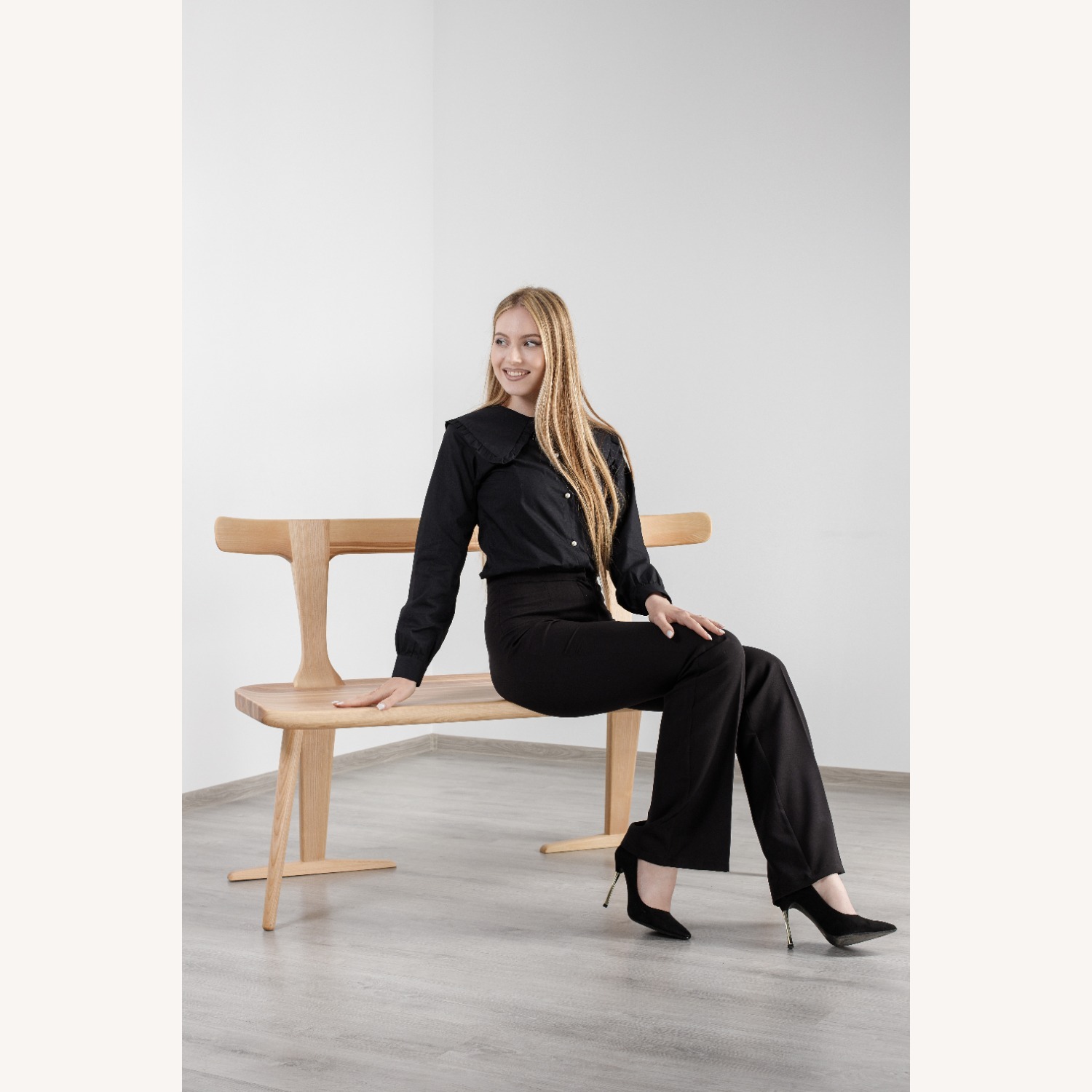 Natural Solid Wood Entryway Bench - image-10