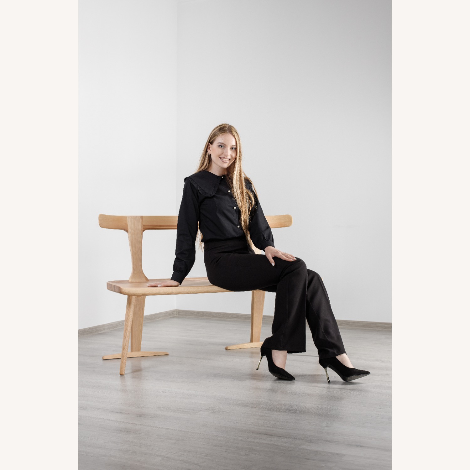 Natural Solid Wood Entryway Bench - image-11