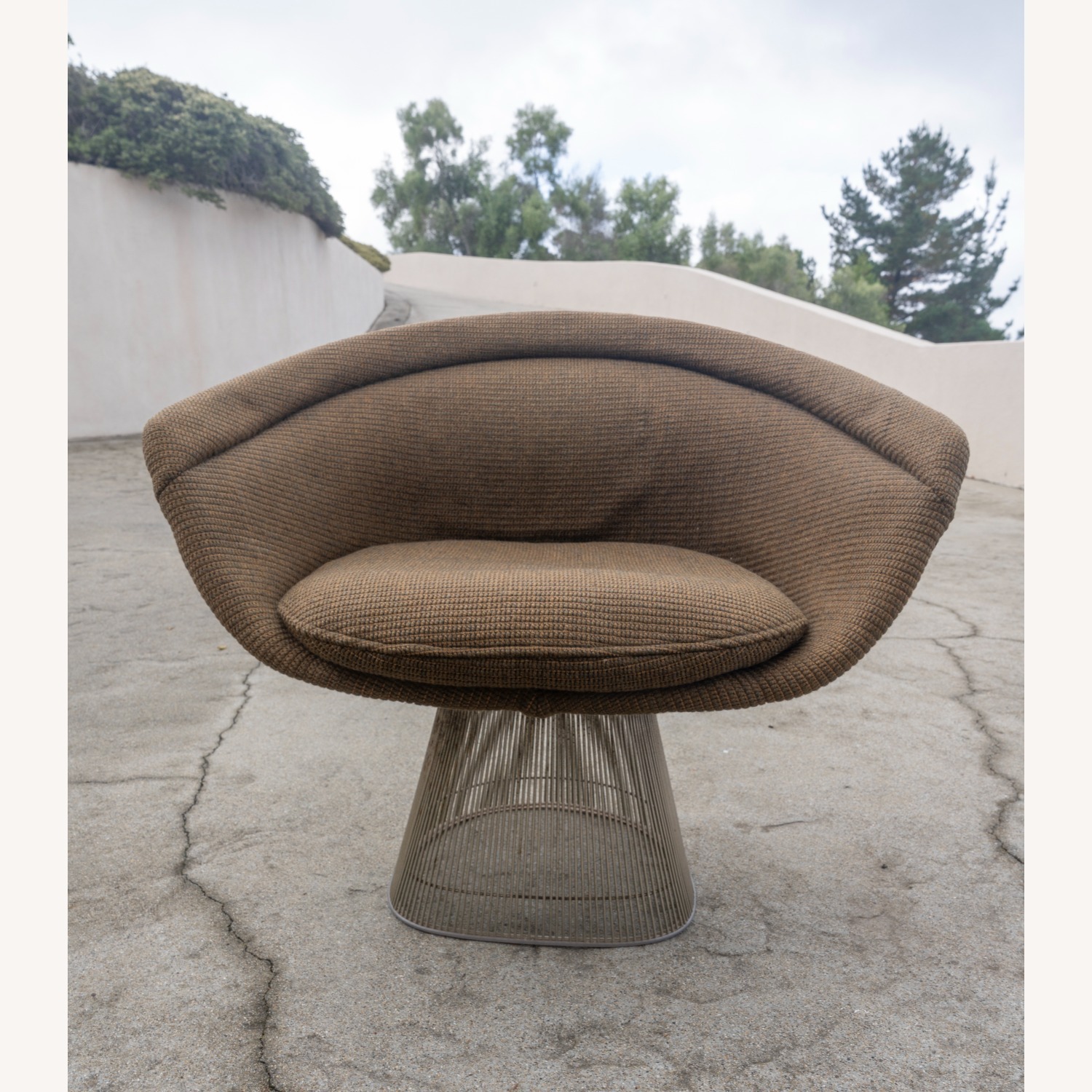 Knoll Planter Dark Brown Fabric Armchair - image-1