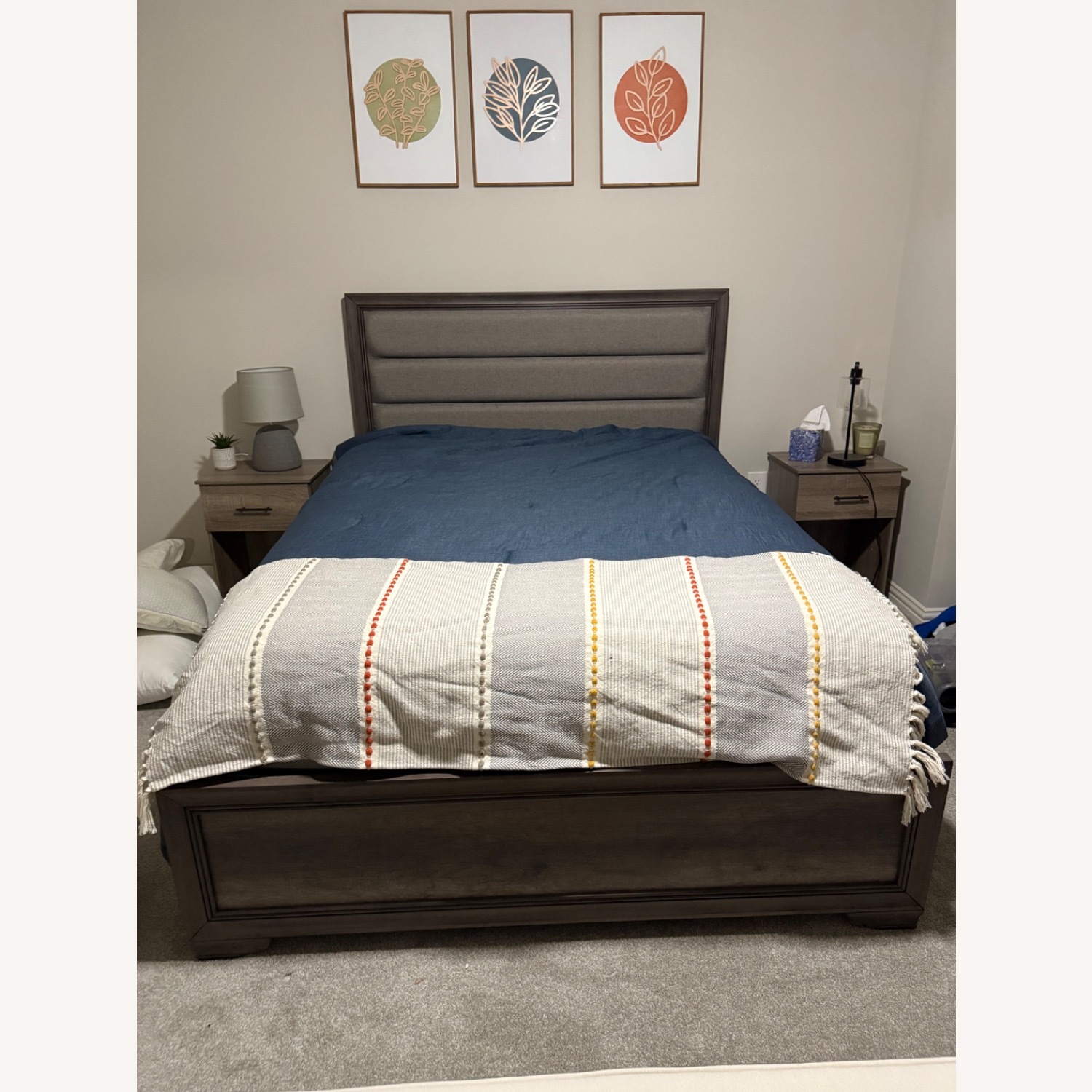 Rooms To Go Marlow Queen Bed - image-1