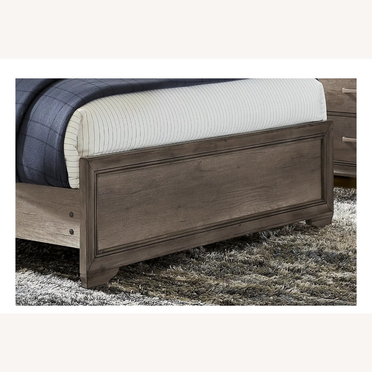 Rooms To Go Marlow Queen Bed - image-3