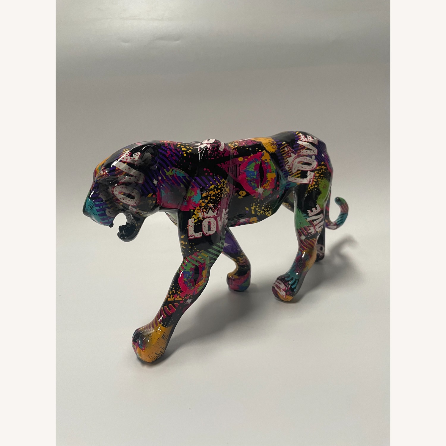 Contemporary Other Décor - image-1