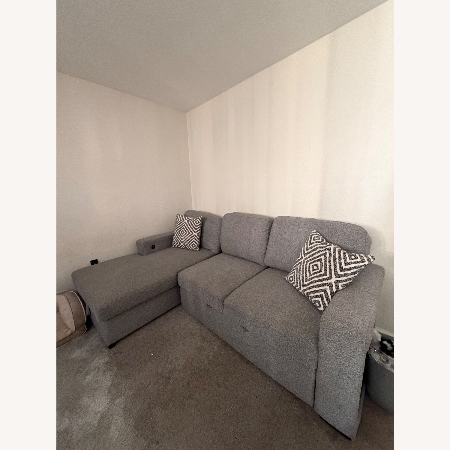 Oswin Light Gray Loveseat - image-3