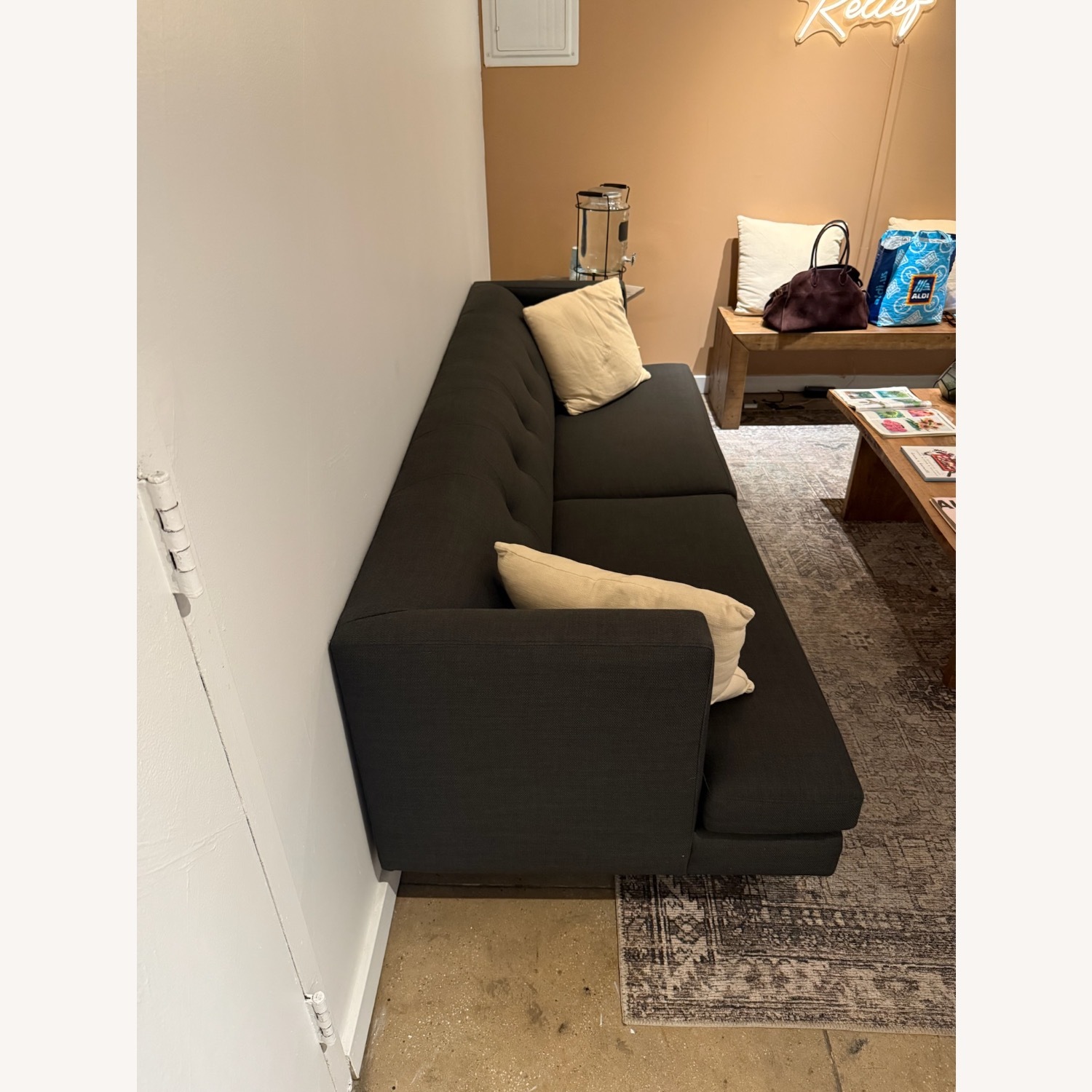 CB2 Avec Couch - image-4