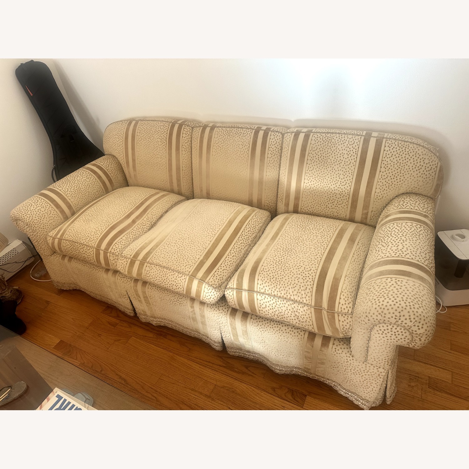 Vintage Cream Custom Upholstered 3-Seater Sofa - image-2