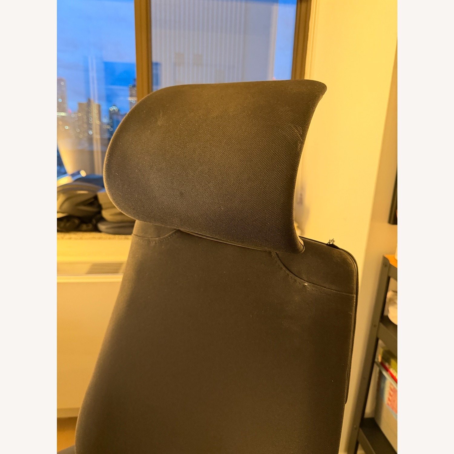 Steelcase Gesture Chair with Headrest - image-4