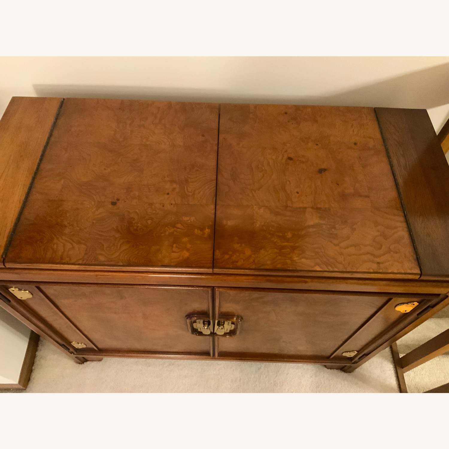 Thomasville Mystique Server - image-3