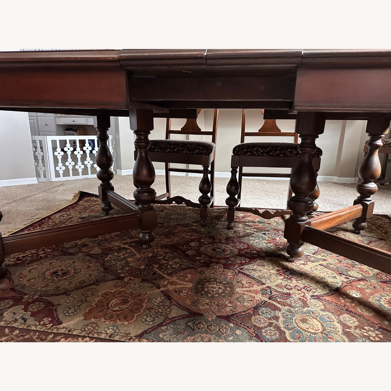 Antique Dining Set Table and 6 Chairs  - image-8