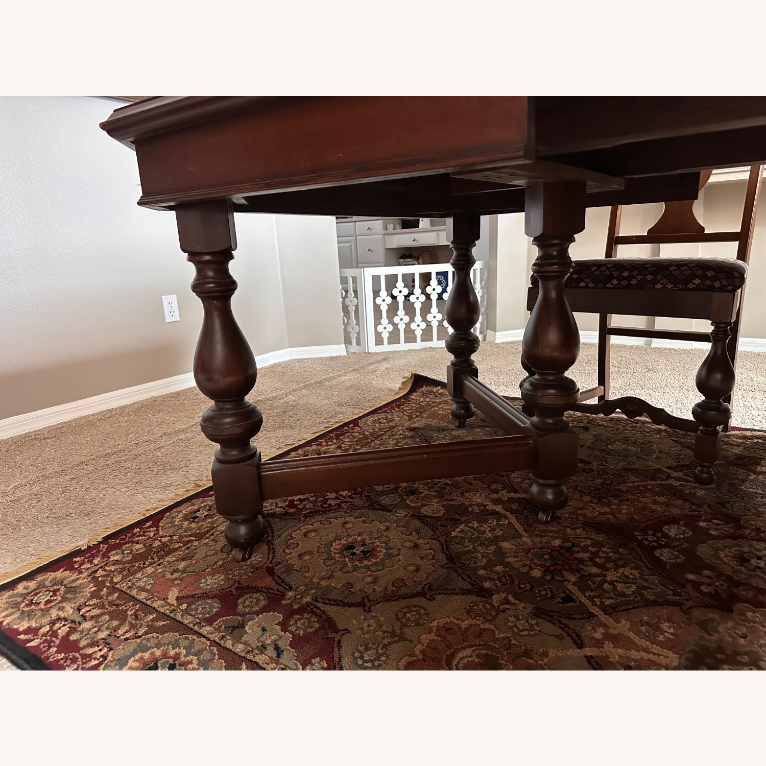 Antique Dining Set Table and 6 Chairs  - image-18