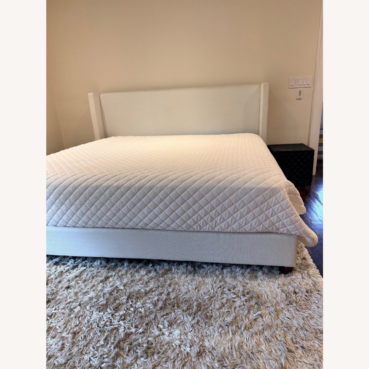 Pottery Barn Elliot King Bed - image-2