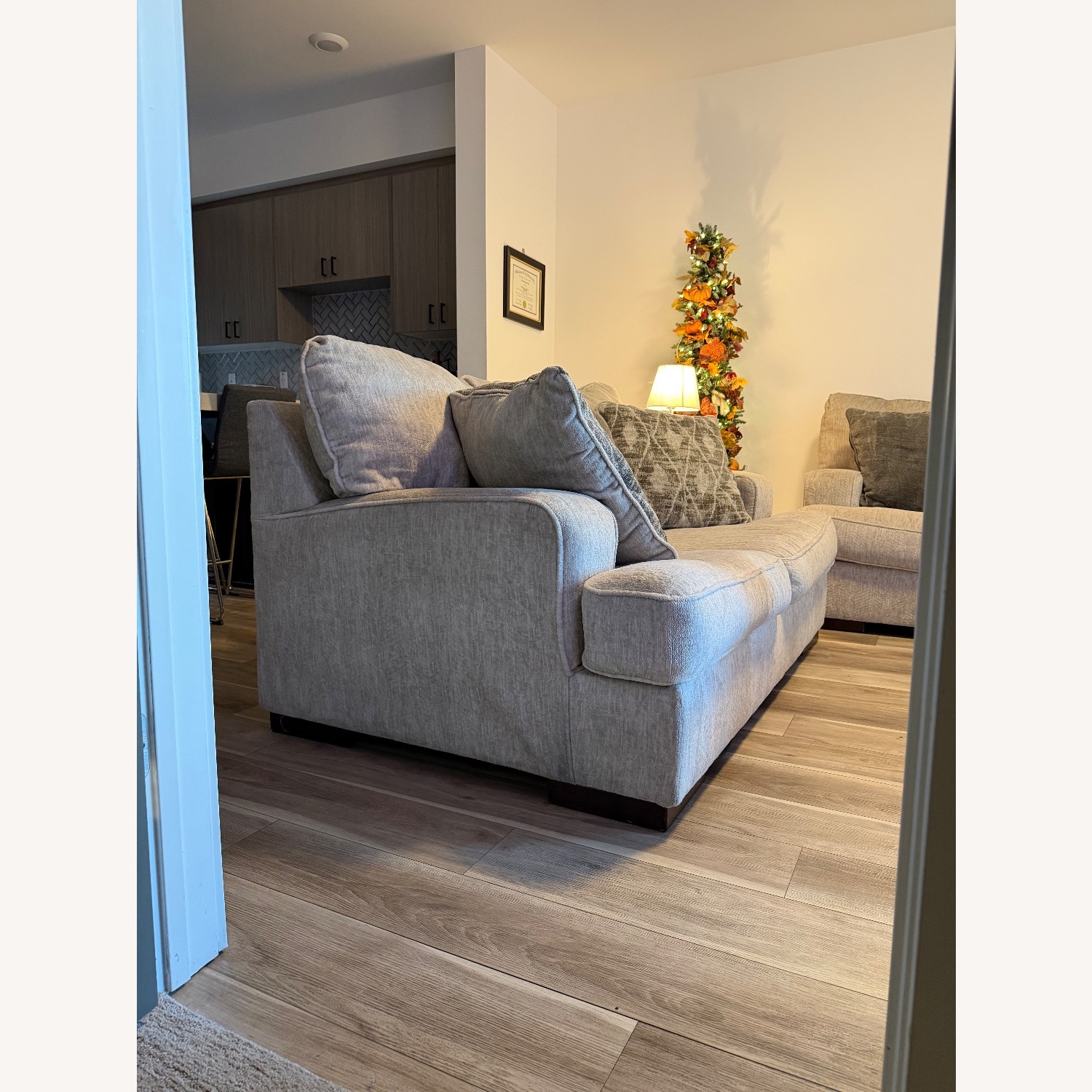 Ashley Furniture Alesandra Fabric Loveseat - image-3