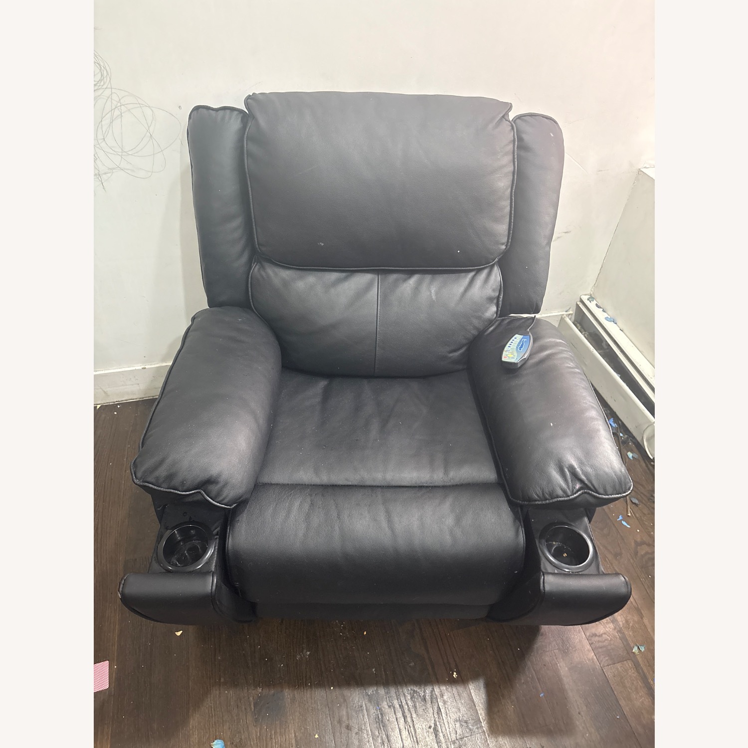 Daphnie Recliner Black Leather Recliner - image-6