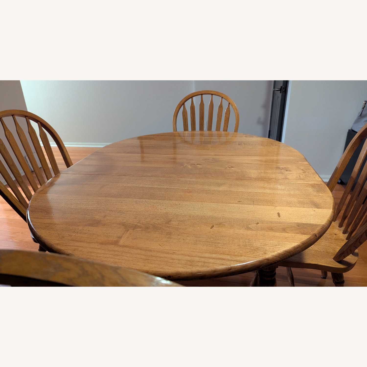 Wood Dining Set - image-3