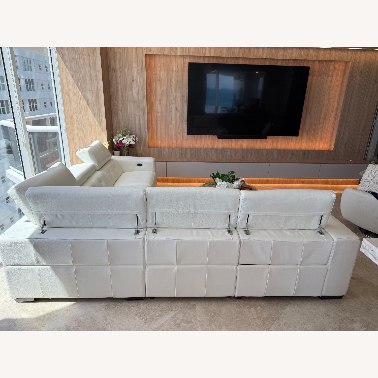 White Leather 3+ Piece Sectional - image-4