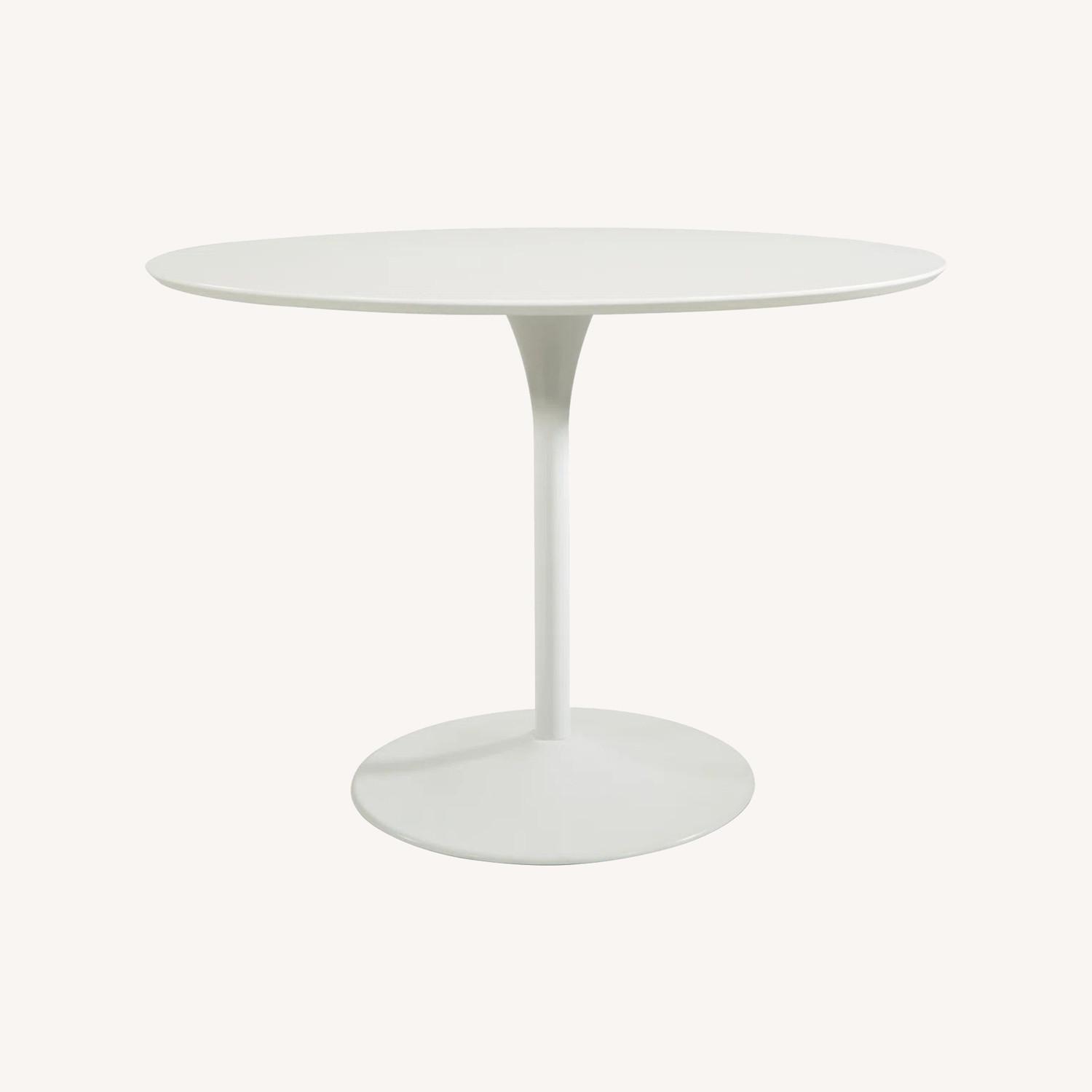 Miele Sturdy White Tulip Table - image-0