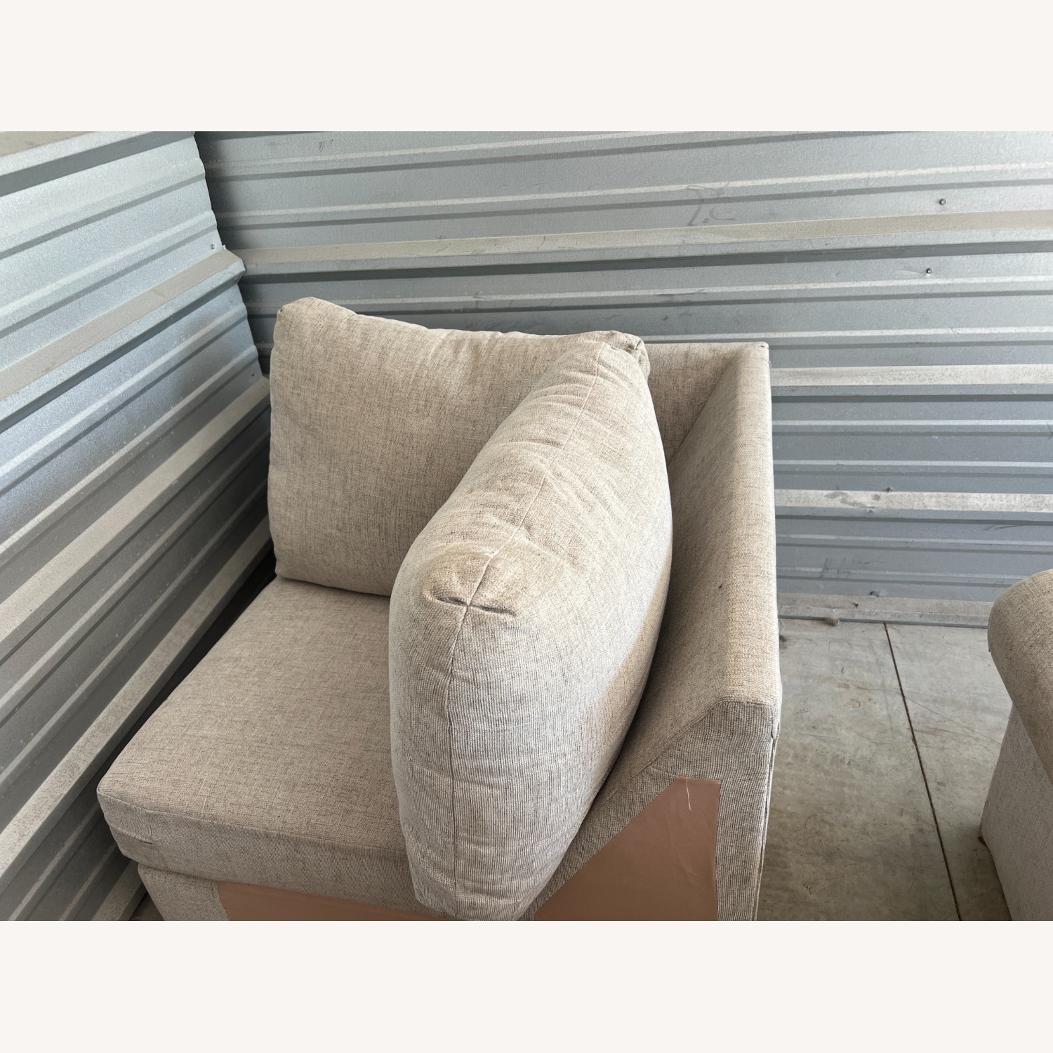 Ashley Furniture Light Gray 3+ Piece Sectional - image-5