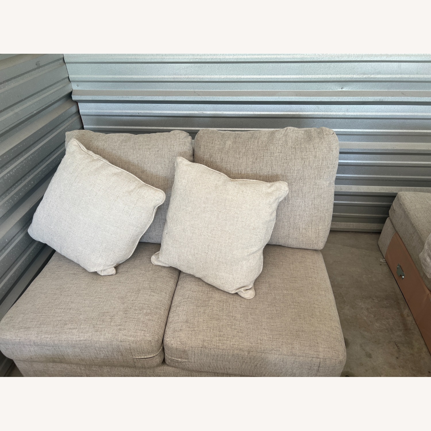 Ashley Furniture Light Gray 3+ Piece Sectional - image-4