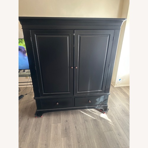 Used Thomasville Furniture Industries Media Storage for sale on AptDeco