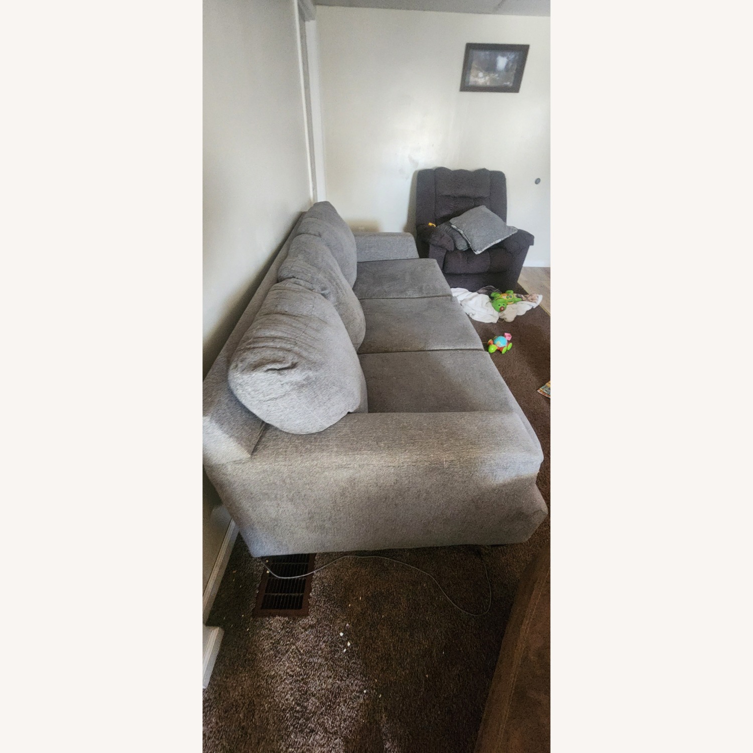 Broyhill Furniture Light Gray 3+ Seater Sofa - image-2