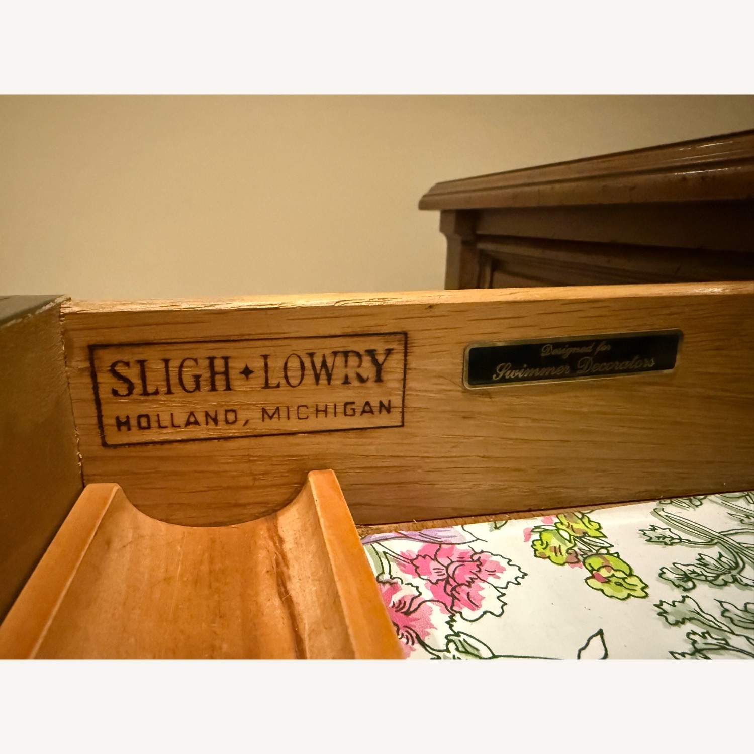 Sligh Furniture French Provincial Desk - image-8