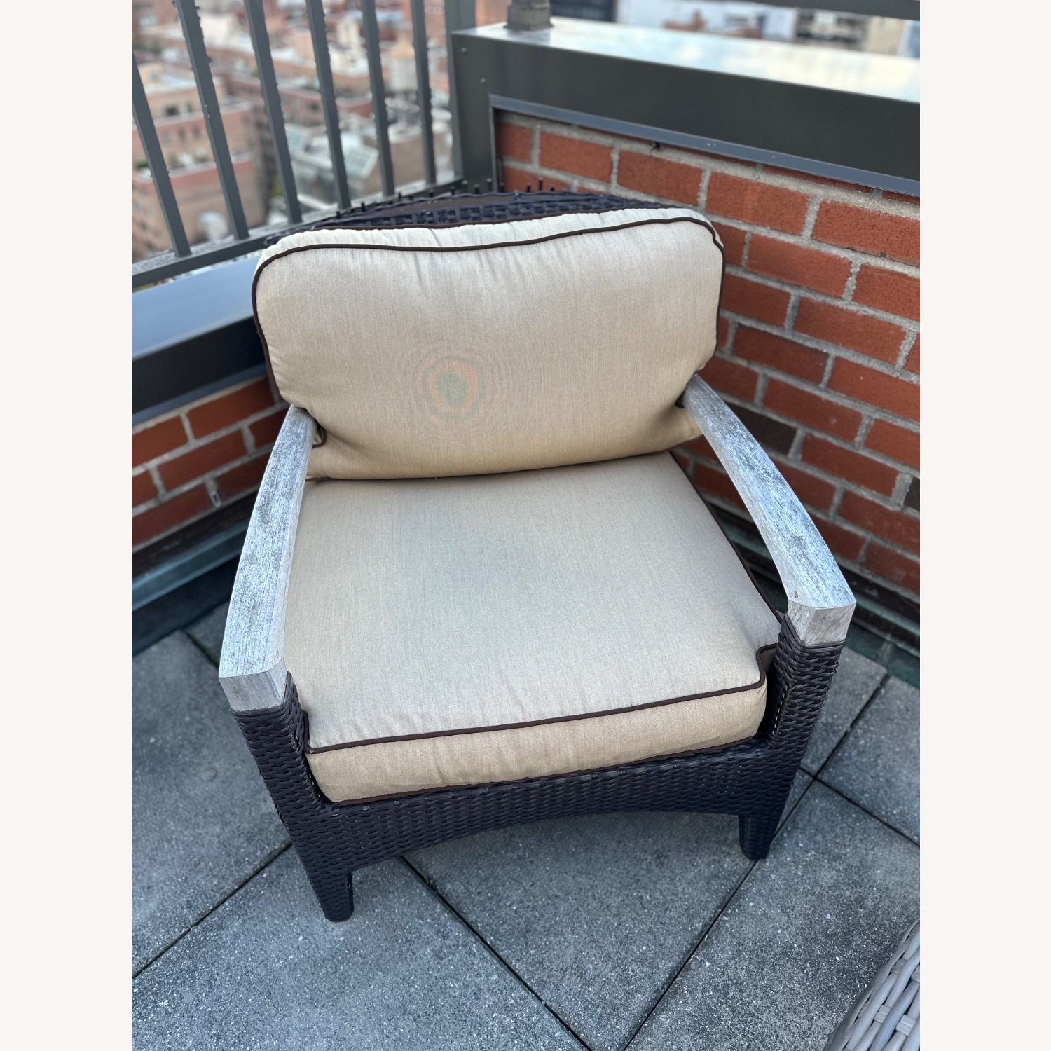 Gloster Wicker Patio Furniture with Cushions - image-1