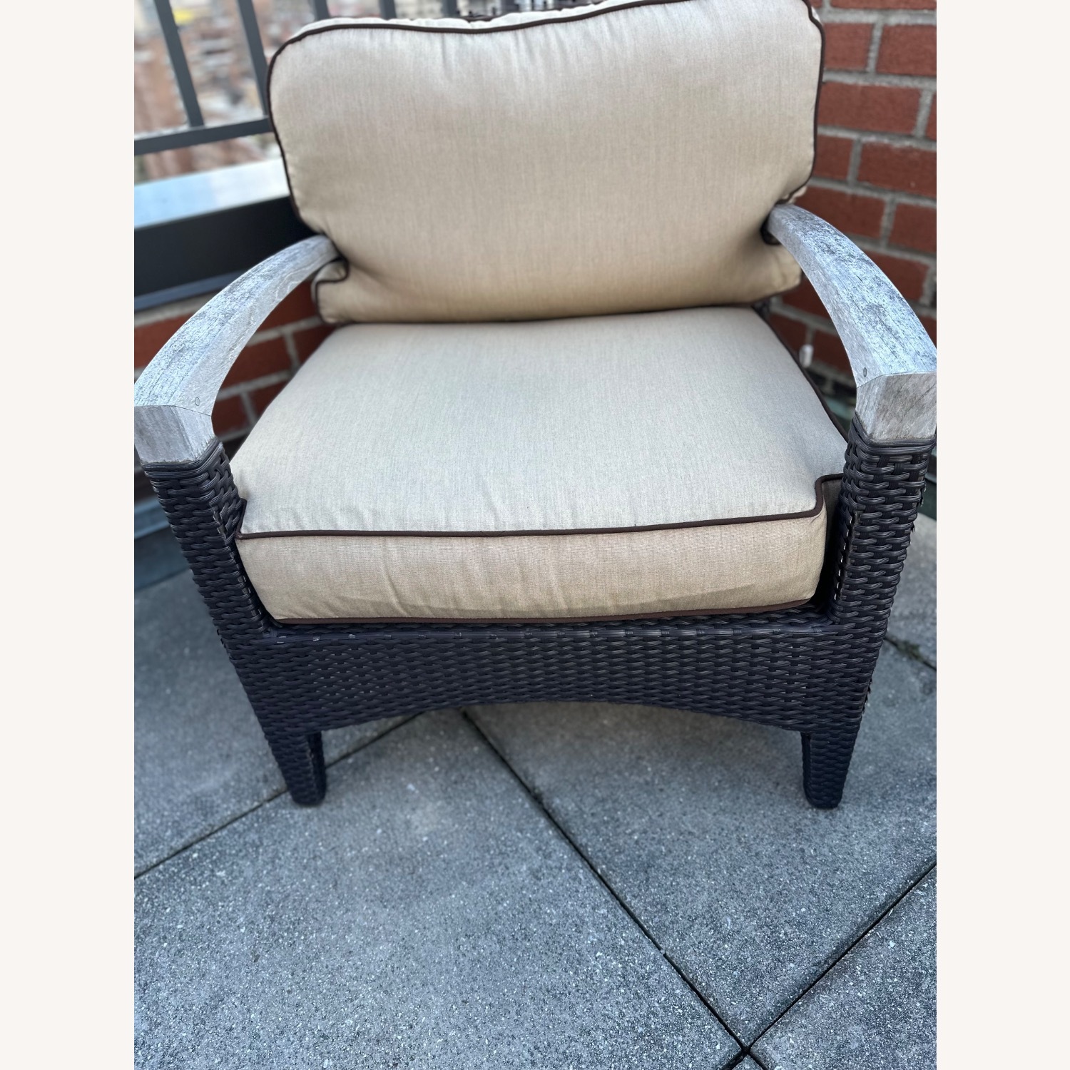 Gloster Wicker Patio Furniture with Cushions - image-6