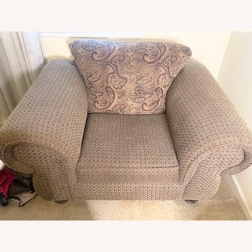 Used Vintage/Antique Dark Brown 2+ Seater Love Seat for sale on AptDeco