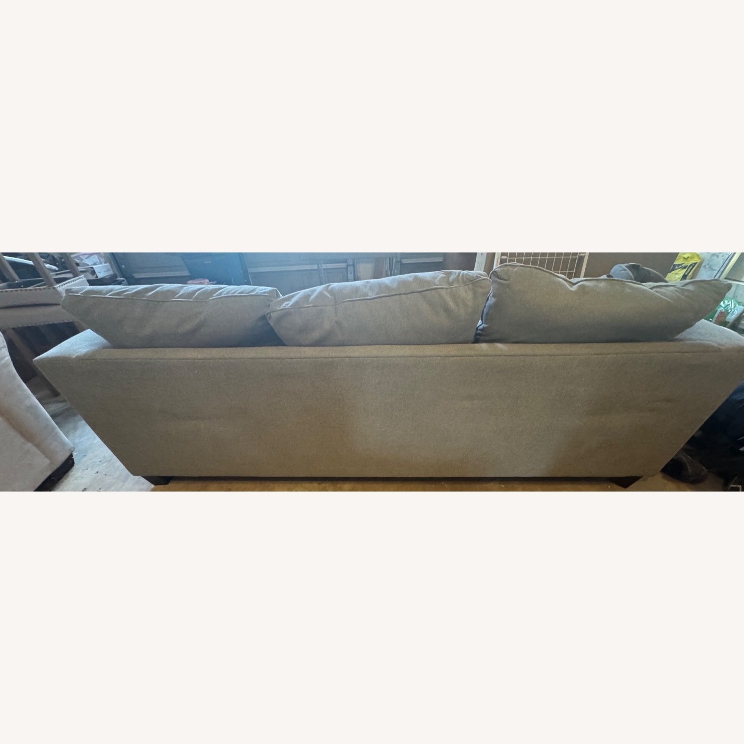 Raymour & Flanigan Light Gray 3+ Seater Sofa - image-4