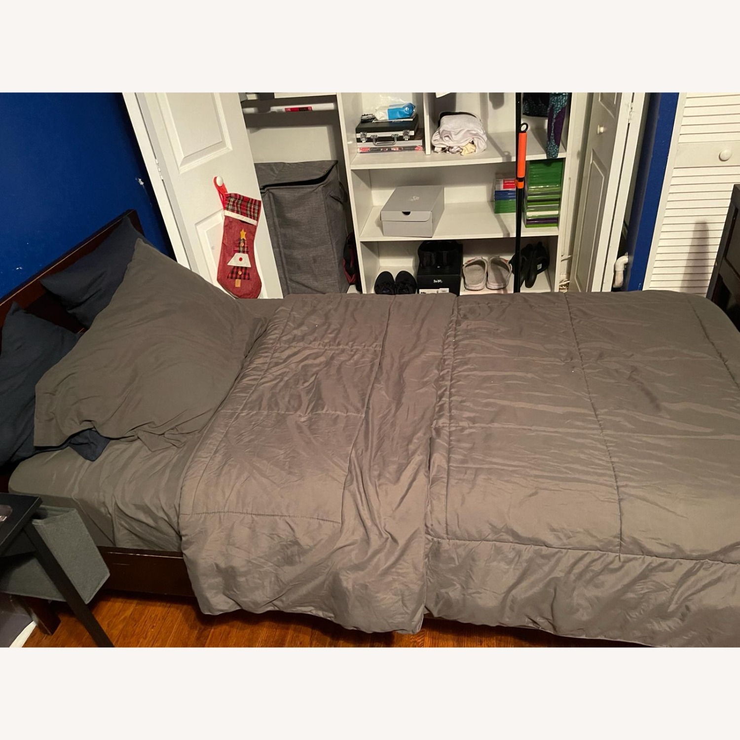 Dark Brown Wood Twin Bed - image-3