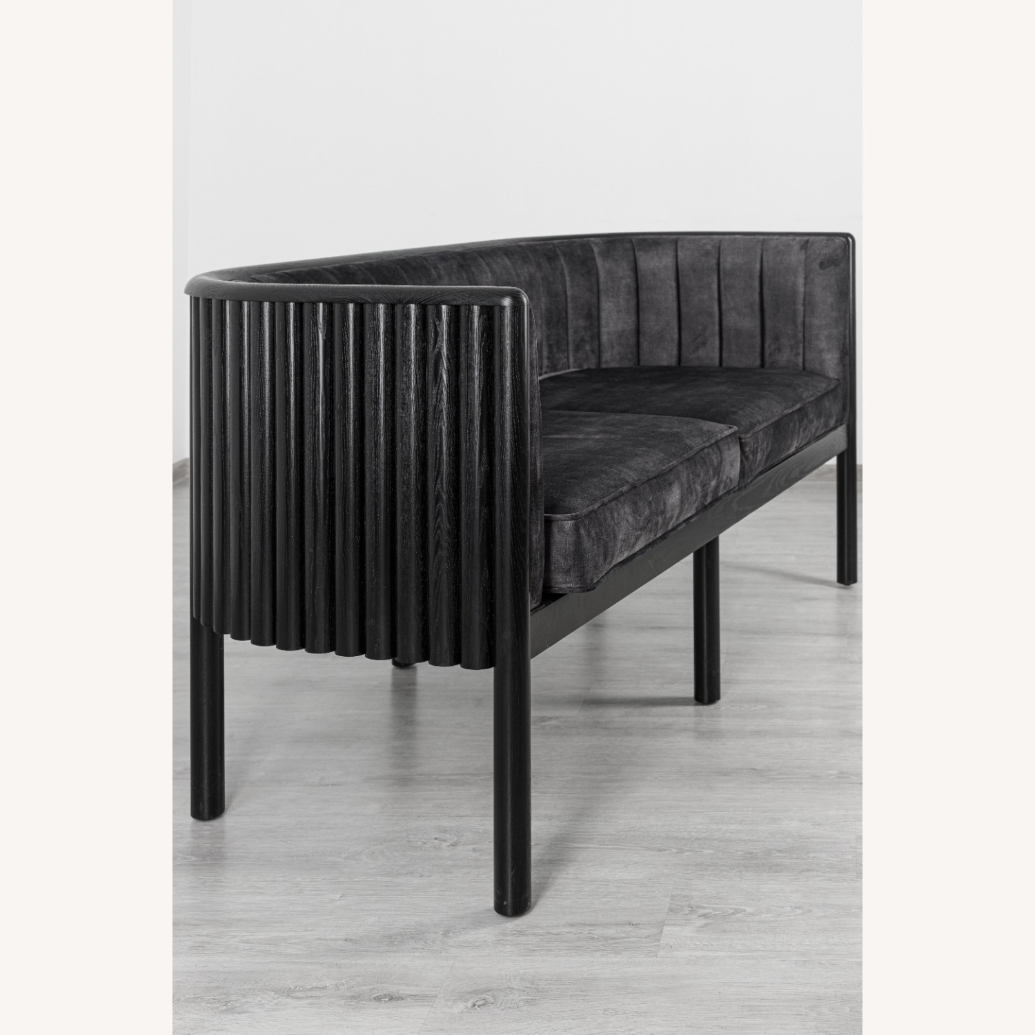 Alton Black Solid Wood Loveseat with Grey Material - image-5