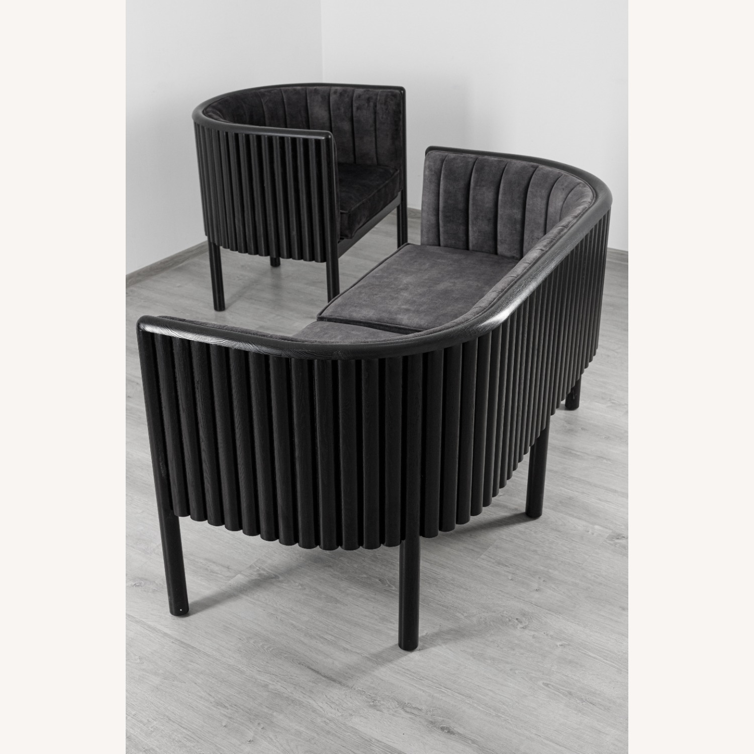 Alton Black Solid Wood Loveseat with Grey Material - image-11