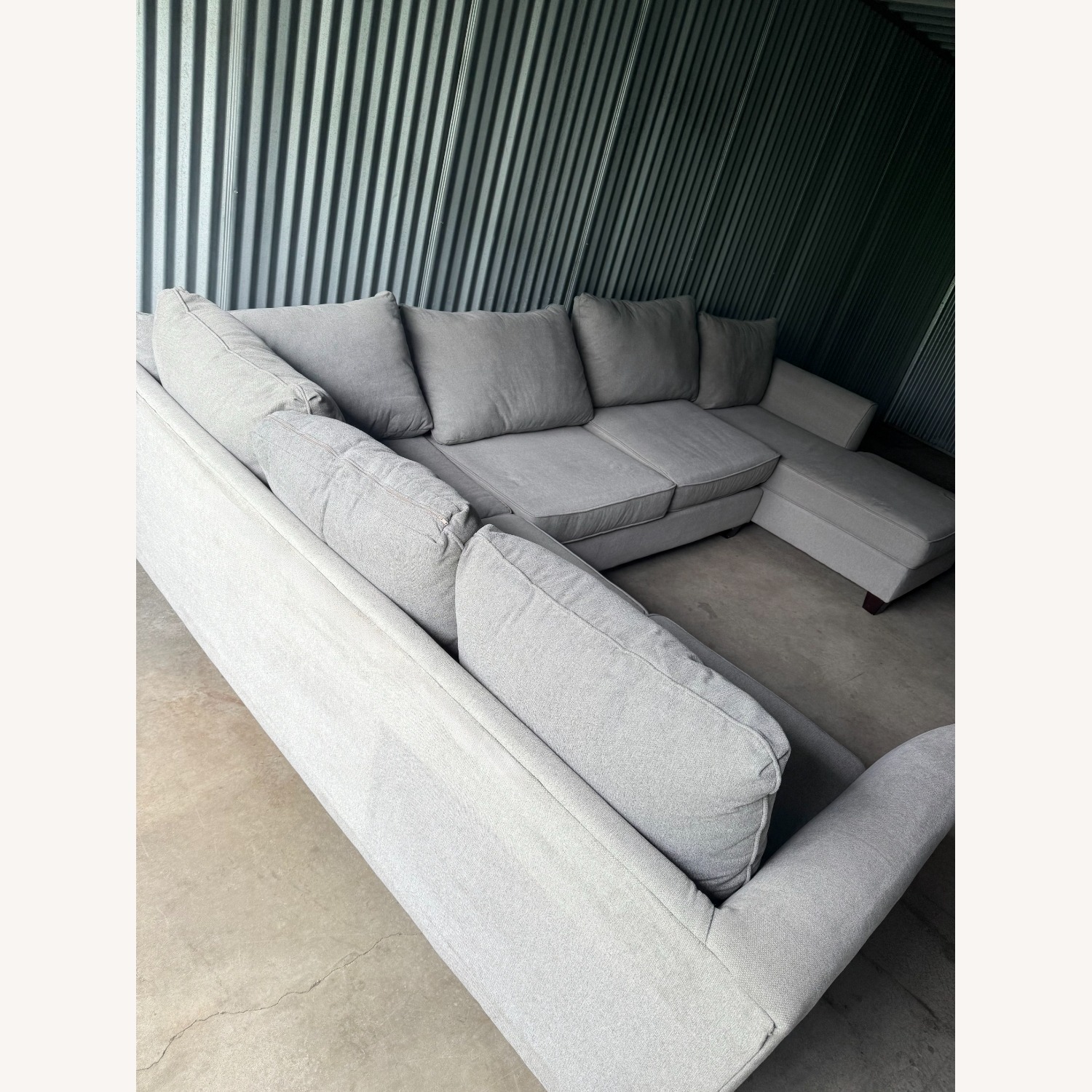 Raymour & Flanigan Light Gray 3+ Piece Sectional - image-4