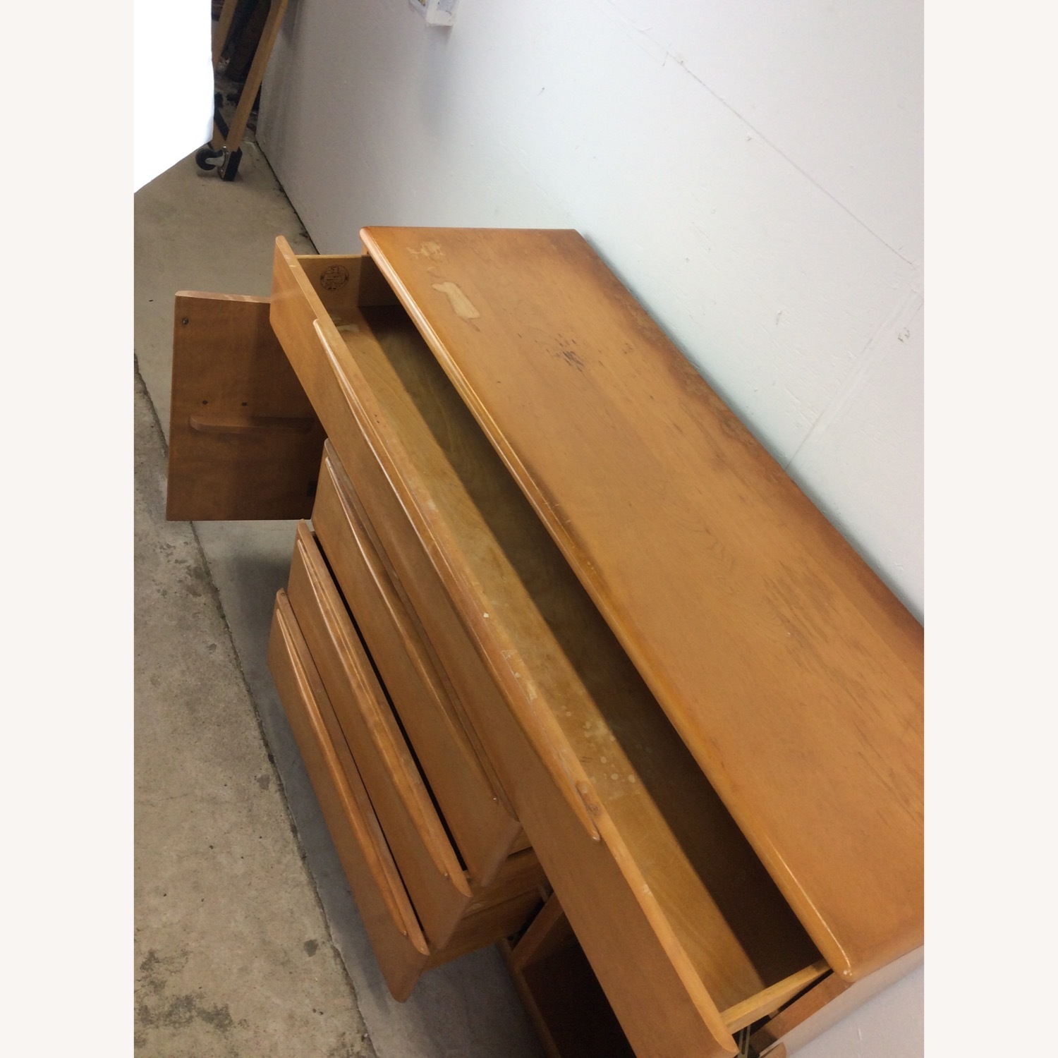 MCM 3 Drawer Credenza by Heywood Wakefield - image-26