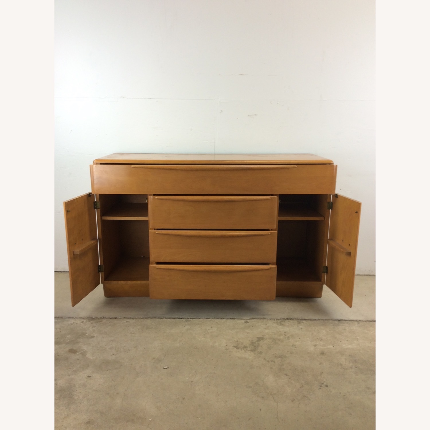 MCM 3 Drawer Credenza by Heywood Wakefield - image-22
