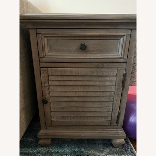 Used Raymour & Flanigan Ashford Rectangular Chairside Table for sale on AptDeco