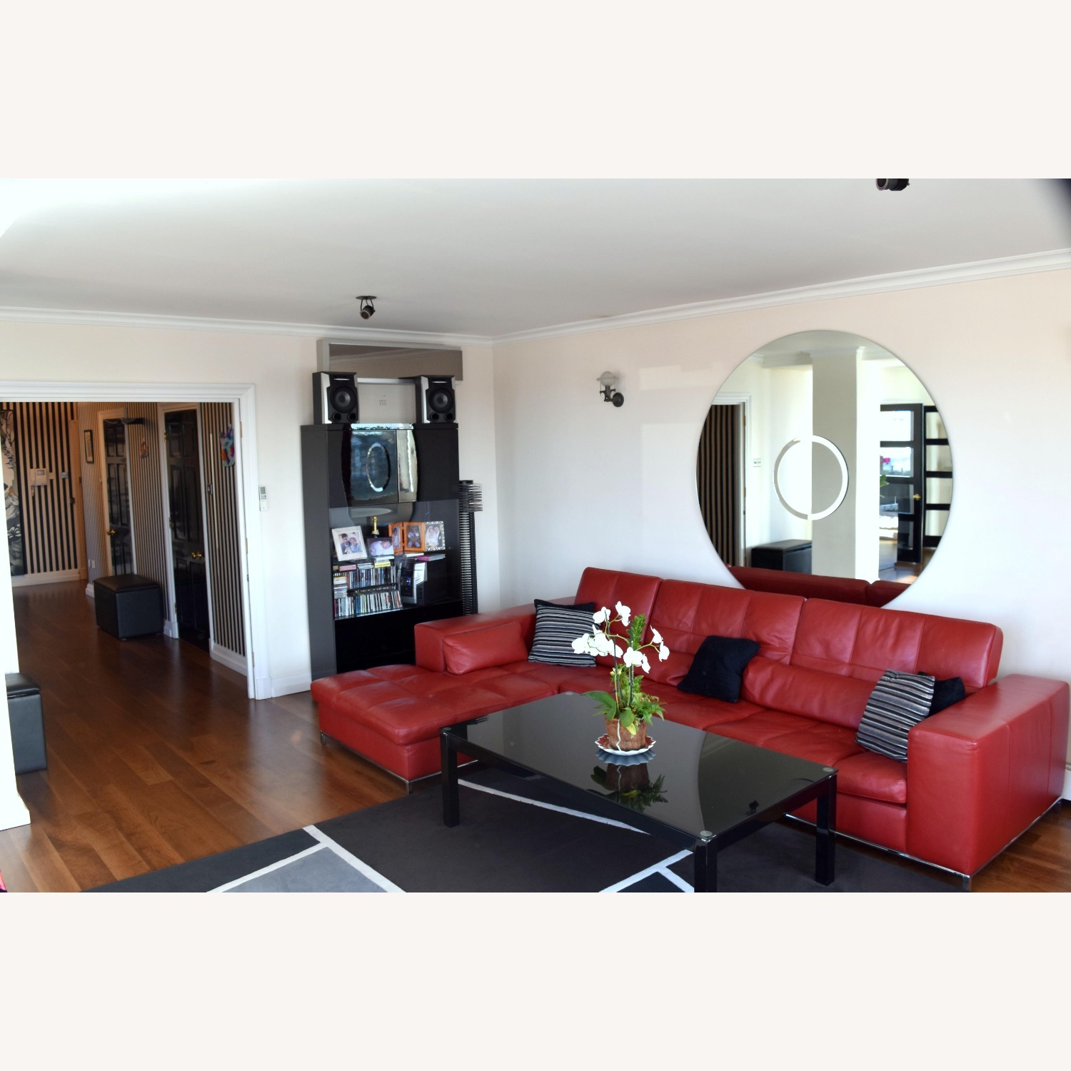 Cierre Italy Red Leather 3+ Seater Sectional - image-1