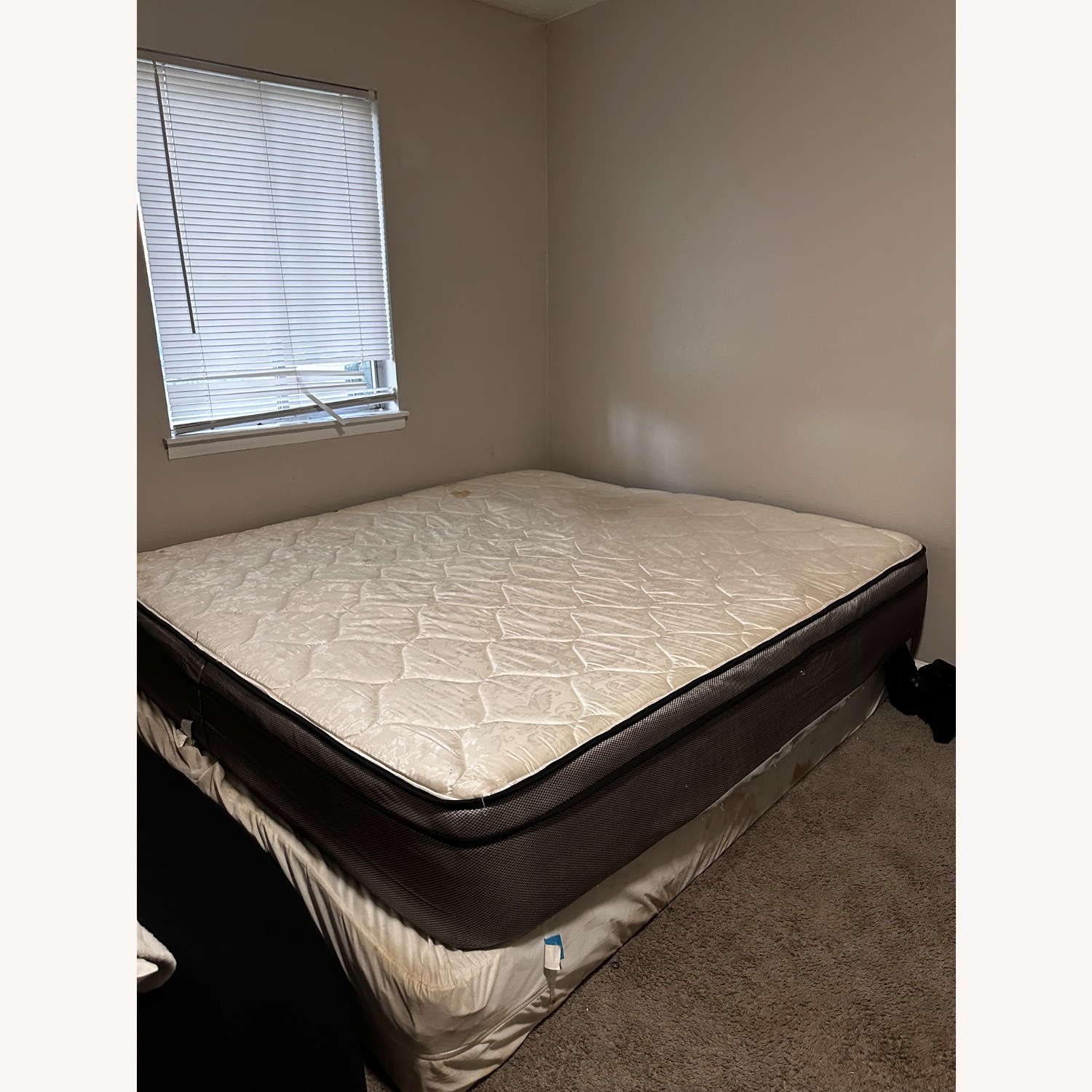 California King Bed - image-3