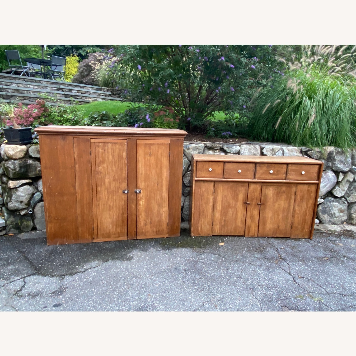 Early American Hutch - image-1