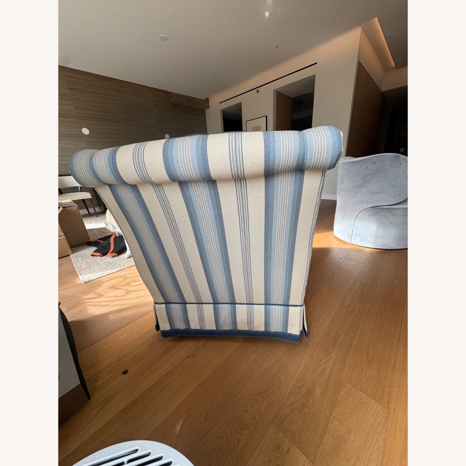 TRS Furniture Inc Blue Armchair - image-4