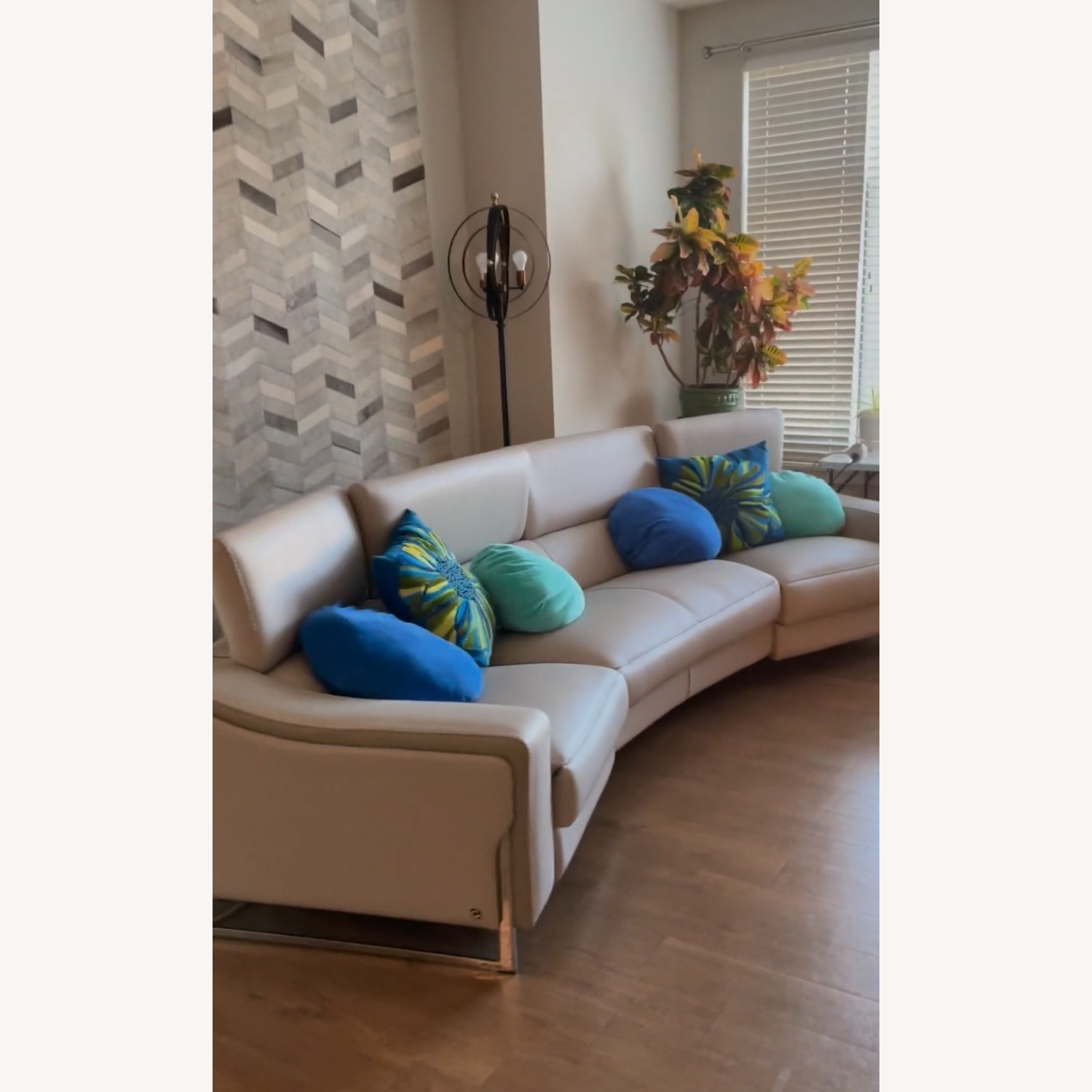 Reclining Italian Leather Sofa 3 Pieces - image-3