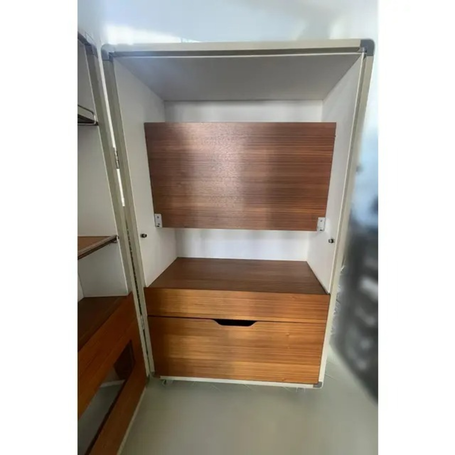 Poltrona Frau Isidoro Drinks Cabinet - image-7