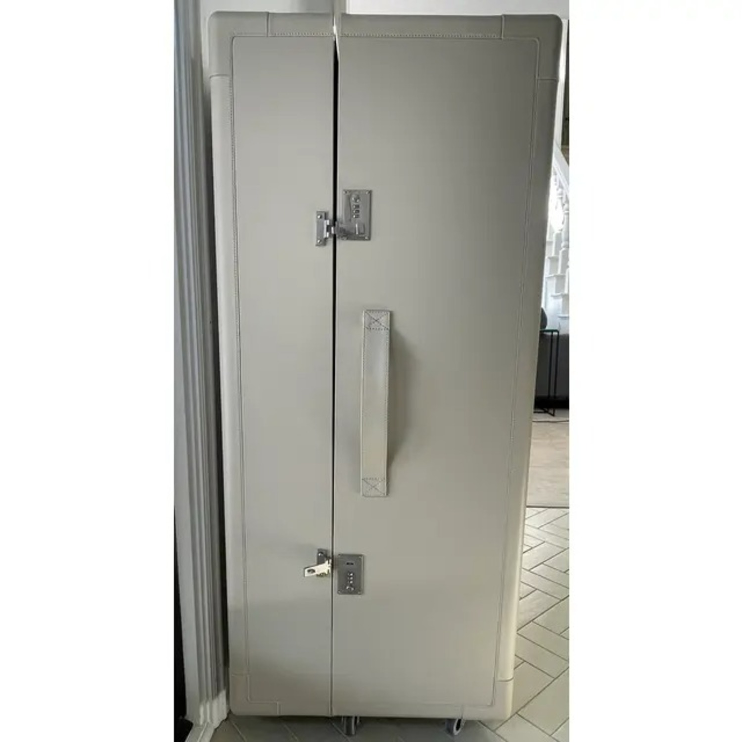 Poltrona Frau Isidoro Drinks Cabinet - image-8