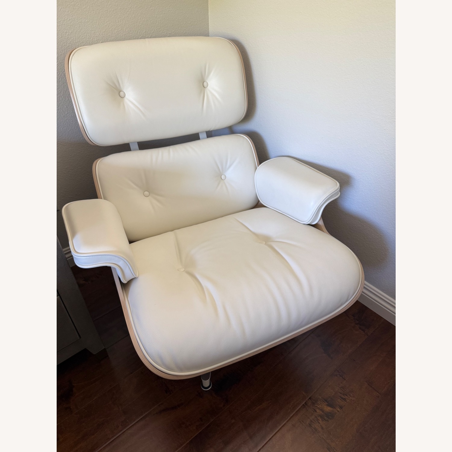 Herman Miller Eames White Leather Ottoman - image-6
