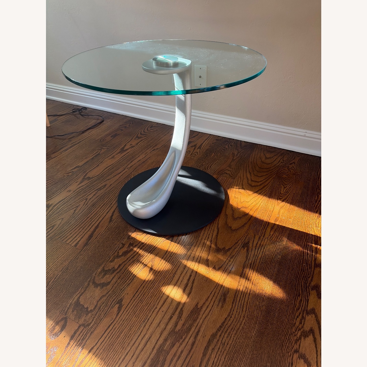 Papi Side Table - image-2