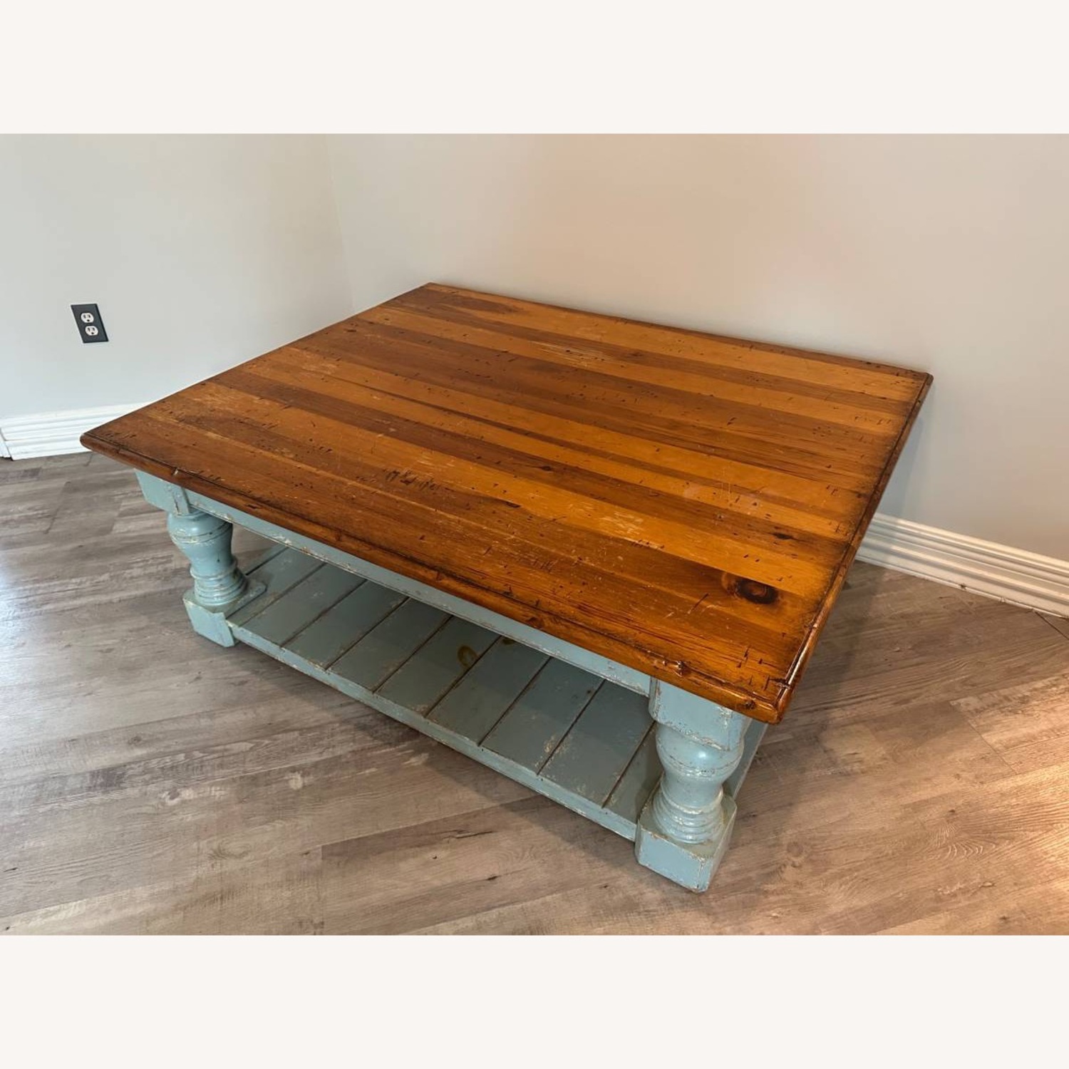 Eddy West Rustic Farmhouse Coffee Table Distressed - image-3